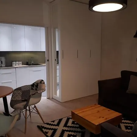 Nad Wisla, Bezplatny Parking, Awg