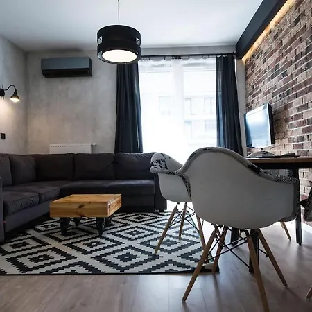 Nad Wisla, Bezplatny Parking, Awg