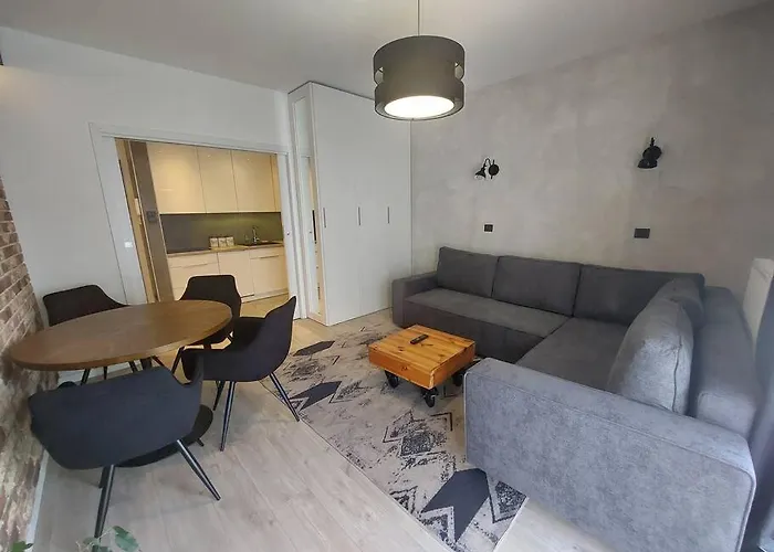 Nad Wisla, Bezplatny Parking, Awg *